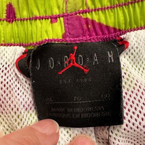 Air Jordan Electric Yellow and Magenta Mens XL Swim Trunks - Picture 3 of 6